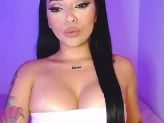 lauraG nude on Live Sex Chat