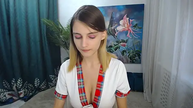 RedLipse nude on cam for live porn chat