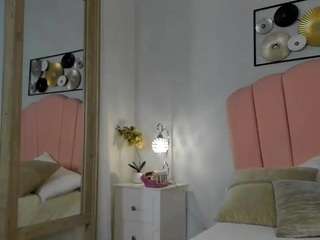 ailen-hall nude on Live Sex Chat