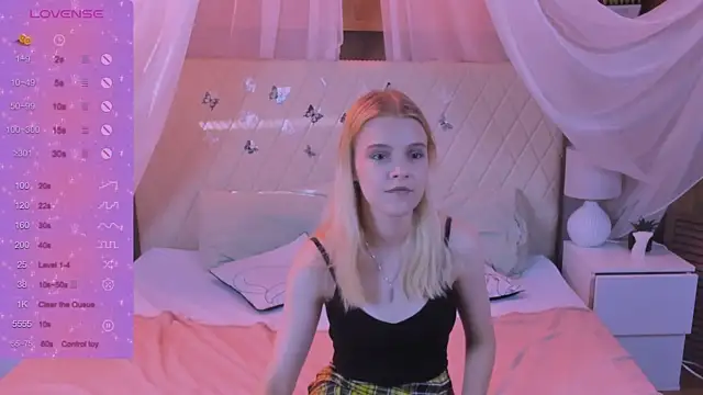 KeitTrois nude on cam for live porn chat