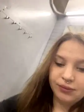 BettyAngel nude on cam for live porn chat