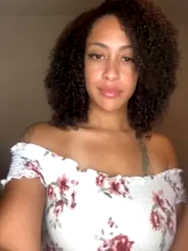 thepeachwobbler nude on cam for live porn chat