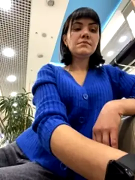 TinaSwirovski nude on cam for live porn chat