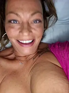 EroticnExotic2016 nude on webcam for live sex chat