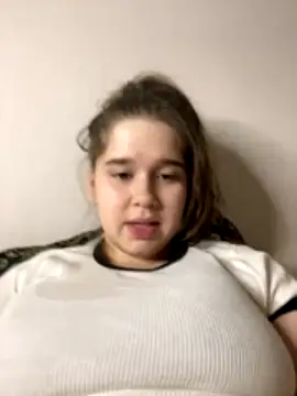 HornyGirlH nude on webcam for live sex chat