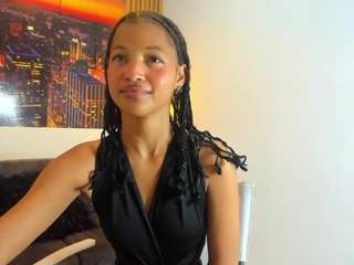 Lizadams19 fully nude on Live Sex Chat