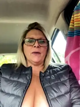misstik11 nude on webcam for live sex chat