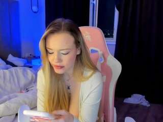 cutiesue fully nude on Live Sex Chat