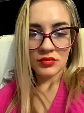 DreamGirl-777 nude on webcam for live sex chat