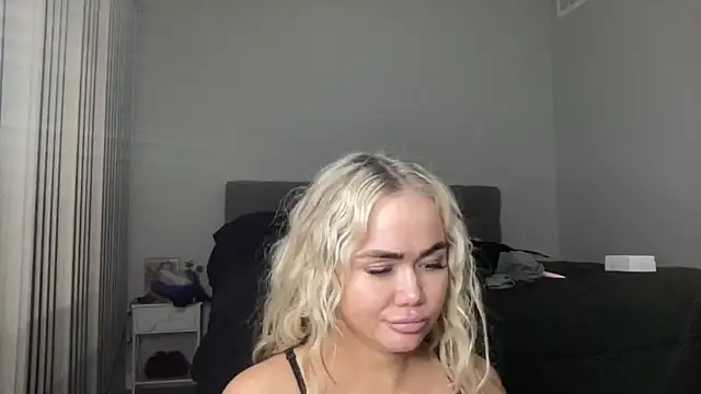 ElenaErickson nude on webcam for live sex chat