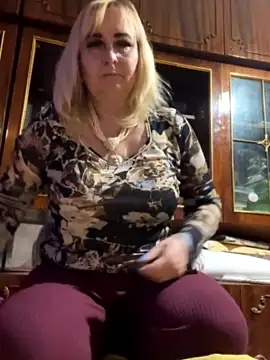 Irina2909@xh nude on webcam for live sex chat