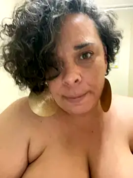 Ivy_Easton nude on webcam for live sex chat