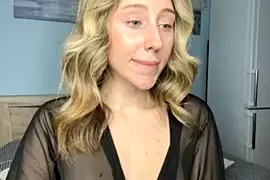 Miaamoree nude on webcam for live sex chat