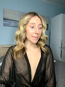 Miaamoree nude on webcam for live sex chat