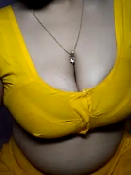 monabhabi22 nude on webcam for live sex chat