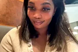__Nessa__ nude on webcam for live sex chat