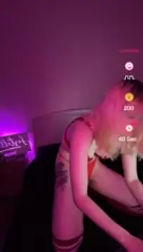 freakyfosty nude on webcam for live sex chat