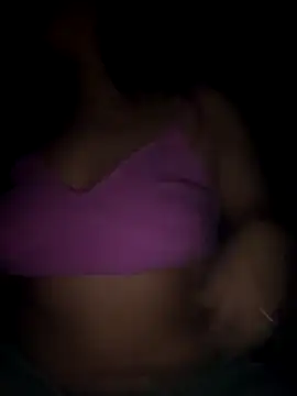 MamiiLikesBigC0Ck nude on webcam for live sex chat