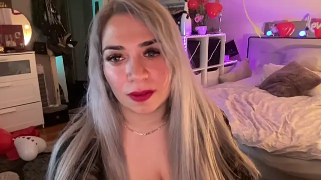 Monageil nude on webcam for live sex chat