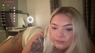 tight_lilfuck_slut nude on webcam for live sex chat