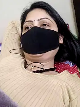 Yamini130 nude on webcam for live sex chat