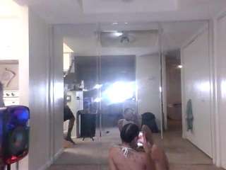 Arnisiaxxx fully nude on Live Sex Chat