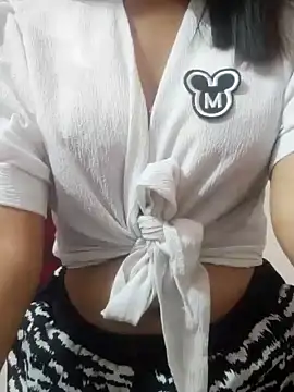 Banii_22 nude on webcam for live sex chat
