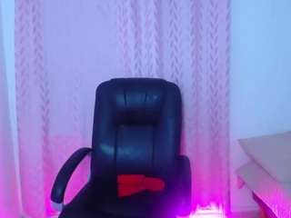 Bella-Zoang fully nude on Live Sex Chat