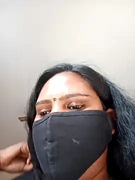 Chameli- nude on webcam for live sex chat