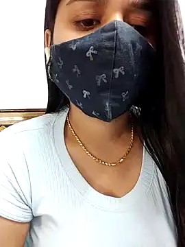 Gloie4u nude on webcam for live sex chat