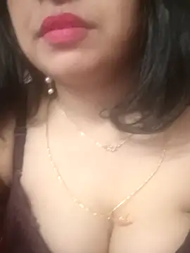 Navya-24 nude on webcam for live sex chat