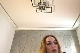 AlyaQueen nude on webcam for live sex chat
