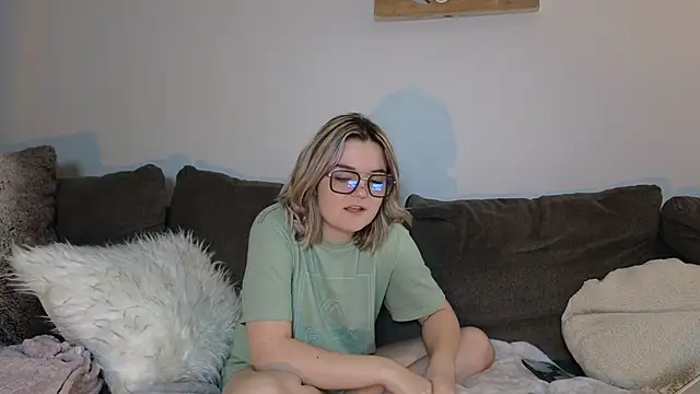 Briinbear nude on webcam for live sex chat