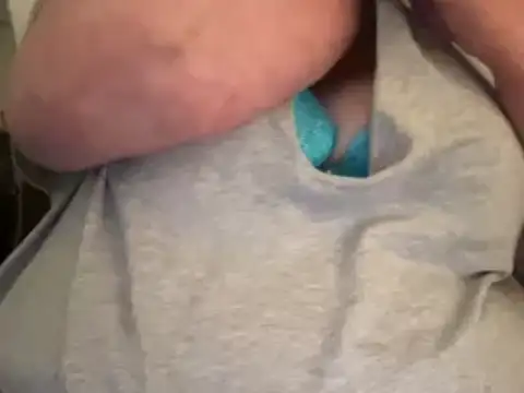 CurvEllie nude on webcam for live sex chat