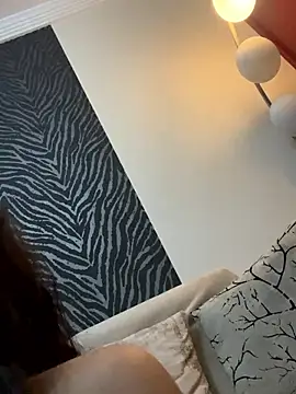 FrenchBeauy nude on webcam for live sex chat