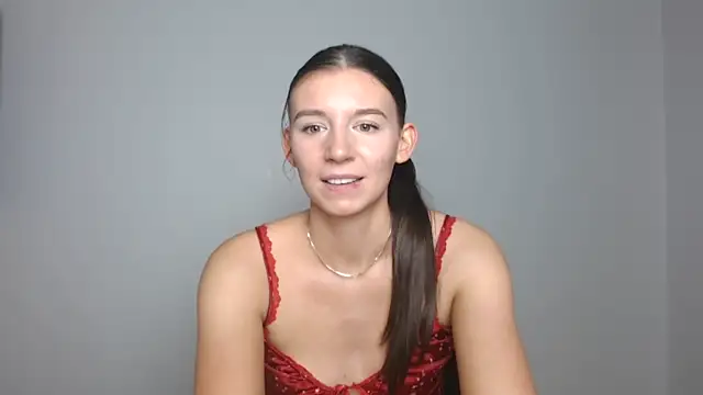 heidihotte nude on webcam for live sex chat