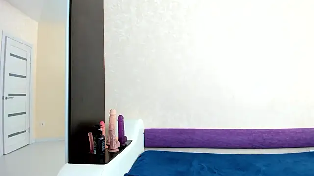 Lexy_Lovy nude on webcam for live sex chat