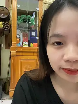 Minmin2k5 nude on webcam for live sex chat