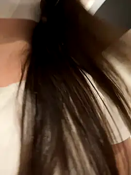 Momo-luvina nude on webcam for live sex chat
