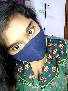 riya-baby nude on webcam for live sex chat