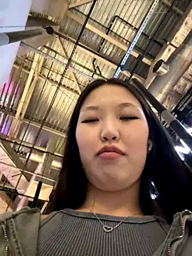 Aiko_Umi nude on webcam for live sex chat