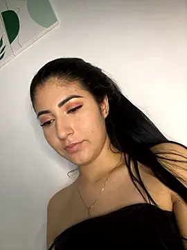 Ashley-Cutte- nude on webcam for live sex chat