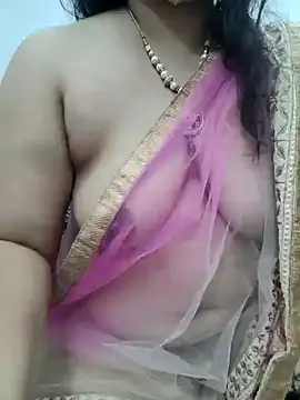 hotbabe_here nude on webcam for live sex chat