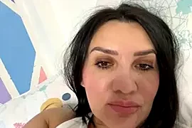 Julia_Mond nude on webcam for live sex chat