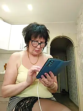 LaliaMia nude on webcam for live sex chat