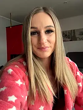Liana_Lou nude on webcam for live sex chat