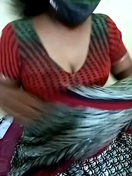 Maha_Tamil nude on webcam for live sex chat