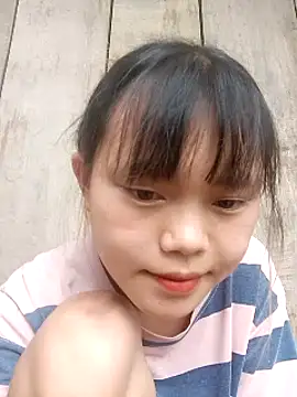 mailiu nude on webcam for live sex chat