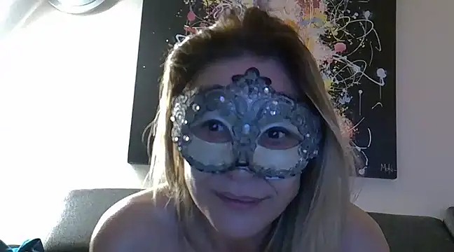 minouminouxxx2 nude on webcam for live sex chat