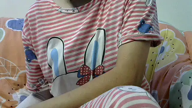 Naina_cute nude on webcam for live sex chat